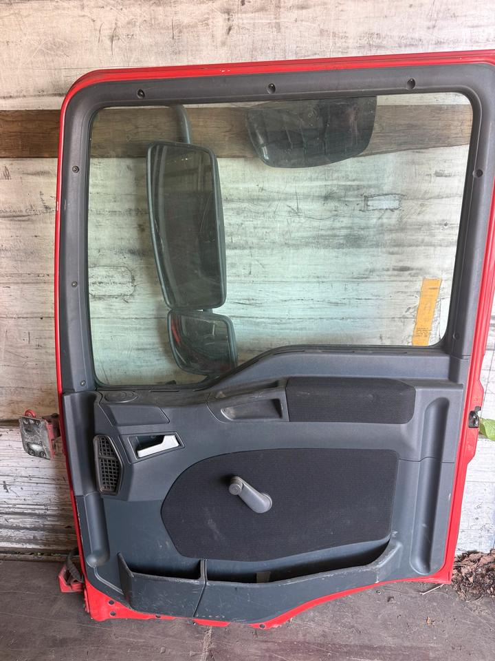 MAN TGM Beifahrertür Rot Spiegel Innenverkleidung LN 66 - باب و قطع الغيار - شاحنة: صورة 2 MAN TGM Beifahrertür Rot Spiegel Innenverkleidung LN 66 - باب و قطع الغيار - شاحنة: صورة 2