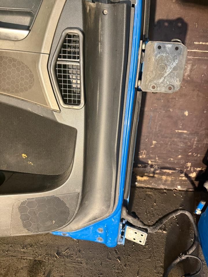MAN TGS EU5 Fahrertür Blau Spiegel Innenverkleidung LN 55 - باب و قطع الغيار - شاحنة: صورة 3 MAN TGS EU5 Fahrertür Blau Spiegel Innenverkleidung LN 55 - باب و قطع الغيار - شاحنة: صورة 3