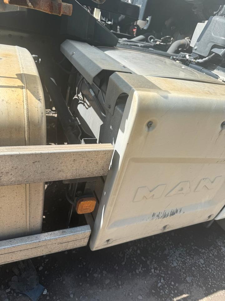 MAN TGX EU6 Katalysator / Auspuff 81.151036131 - محول حفاز - شاحنة: صورة 3 MAN TGX EU6 Katalysator / Auspuff 81.151036131 - محول حفاز - شاحنة: صورة 3