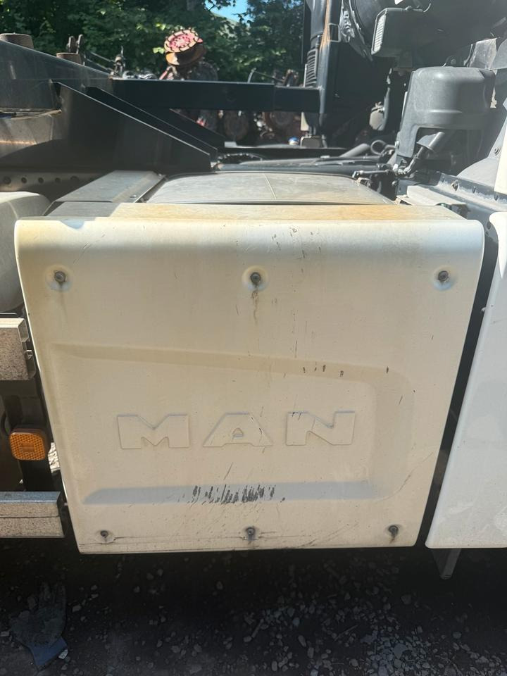 MAN TGX EU6 Katalysator / Auspuff 81.151036131 - محول حفاز - شاحنة: صورة 1 MAN TGX EU6 Katalysator / Auspuff 81.151036131 - محول حفاز - شاحنة: صورة 1