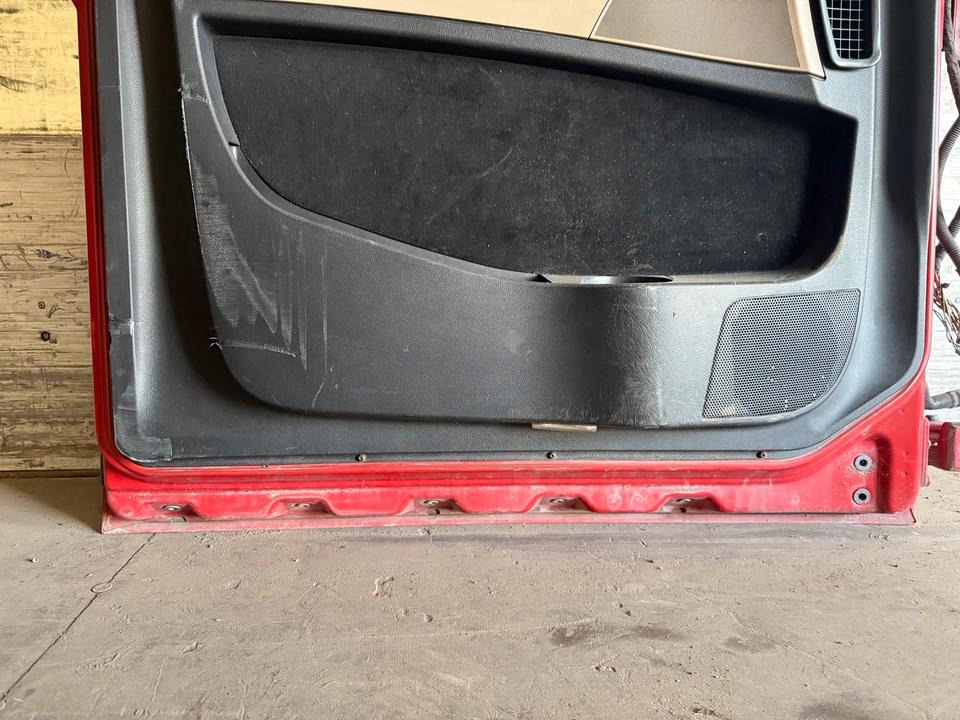 MAN TGX Fahrertür Rot Spiegel Innenverkleidung LN 63 - باب و قطع الغيار - شاحنة: صورة 4 MAN TGX Fahrertür Rot Spiegel Innenverkleidung LN 63 - باب و قطع الغيار - شاحنة: صورة 4