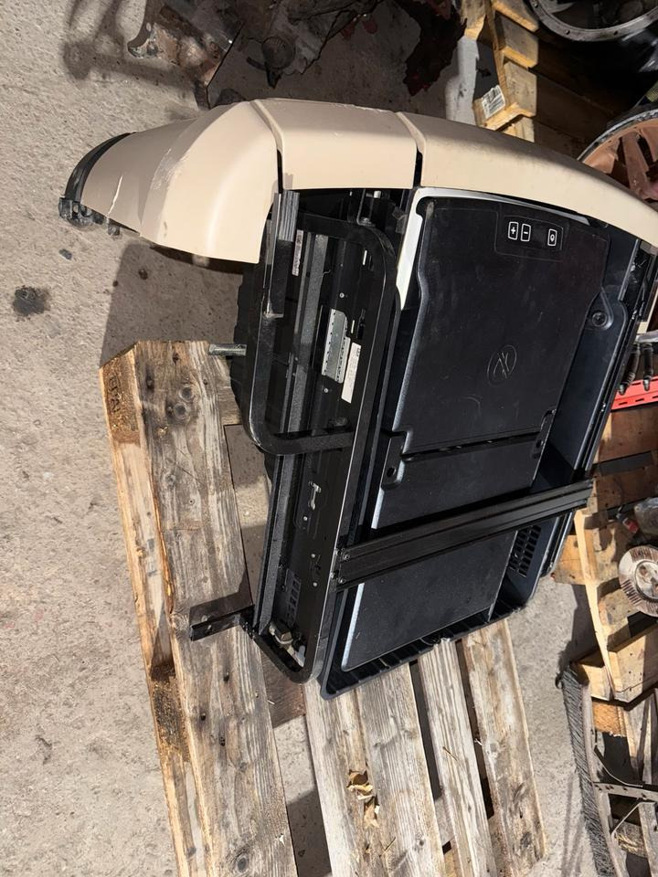 MAN TGX Kühlbox / Kühlschrank 81.63910-6163 - الكابينة والداخلية - شاحنة: صورة 2 MAN TGX Kühlbox / Kühlschrank 81.63910-6163 - الكابينة والداخلية - شاحنة: صورة 2