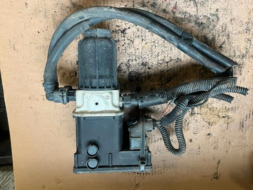 Mercedes Actros MP4 AdBlue Pumpe A0001405378 - مضخة الوقود - شاحنة: صورة 3 Mercedes Actros MP4 AdBlue Pumpe A0001405378 - مضخة الوقود - شاحنة: صورة 3