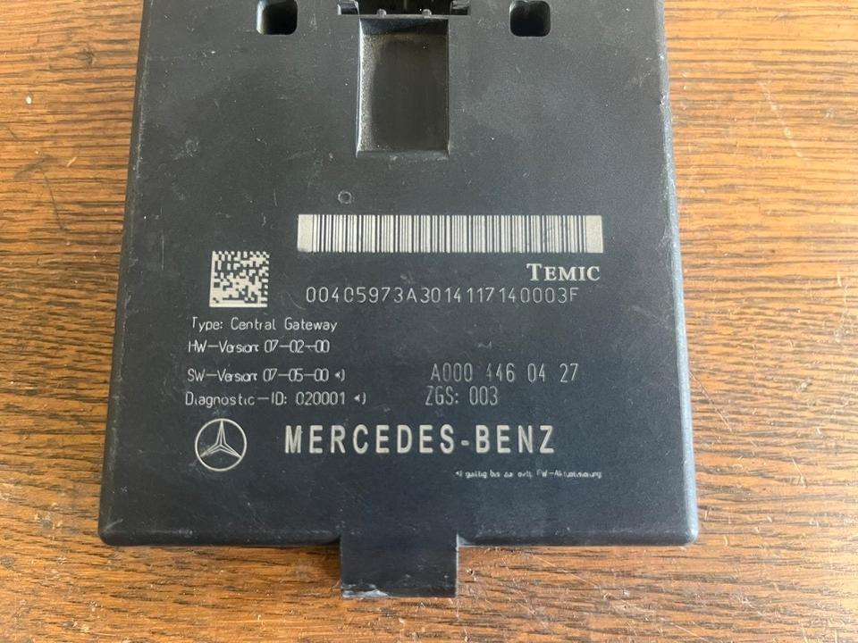 Mercedes Actros MP4 Central Gateway Steuergerät A0004460427 - وحدة إي سي يو - شاحنة: صورة 3 Mercedes Actros MP4 Central Gateway Steuergerät A0004460427 - وحدة إي سي يو - شاحنة: صورة 3