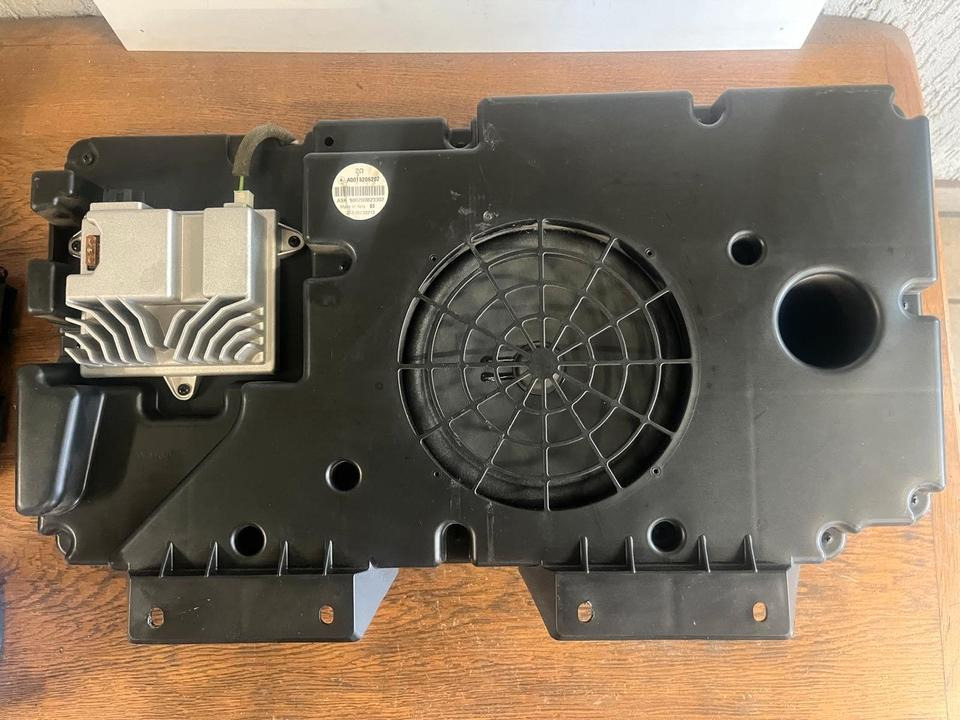 Mercedes Actros MP4 Subwoofer Soundsystem Bass A0018206202 - لوحة العدادات - شاحنة: صورة 2 Mercedes Actros MP4 Subwoofer Soundsystem Bass A0018206202 - لوحة العدادات - شاحنة: صورة 2