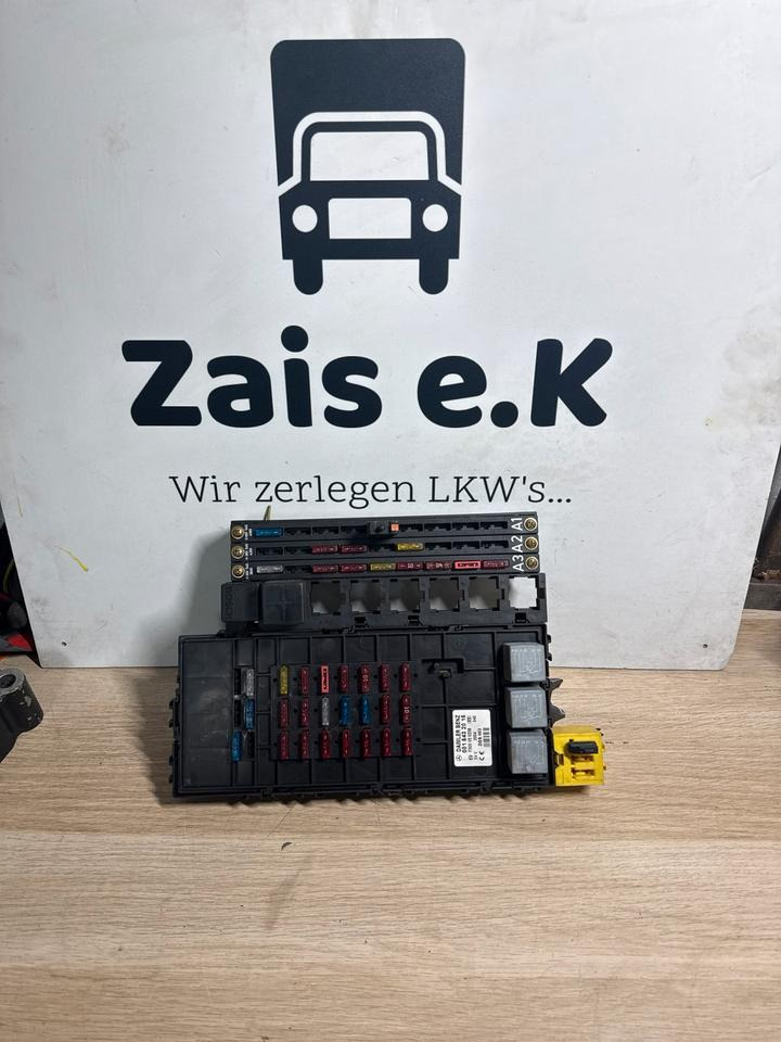 Mercedes Atego Sicherungskasten A0015432015 - النظام الكهربائي - شاحنة: صورة 1 Mercedes Atego Sicherungskasten A0015432015 - النظام الكهربائي - شاحنة: صورة 1