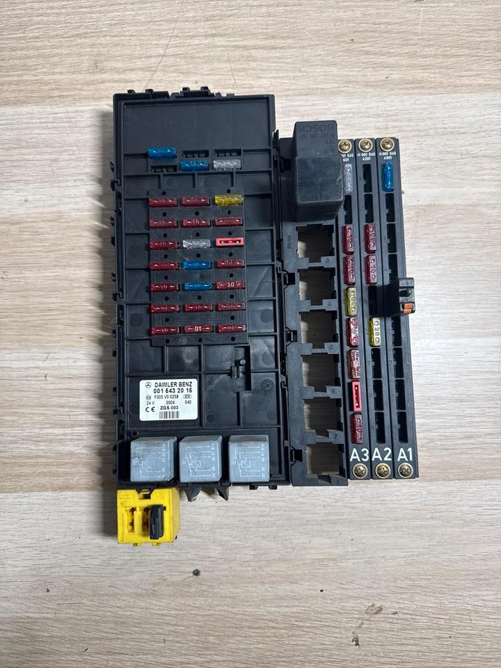 Mercedes Atego Sicherungskasten A0015432015 - النظام الكهربائي - شاحنة: صورة 2 Mercedes Atego Sicherungskasten A0015432015 - النظام الكهربائي - شاحنة: صورة 2