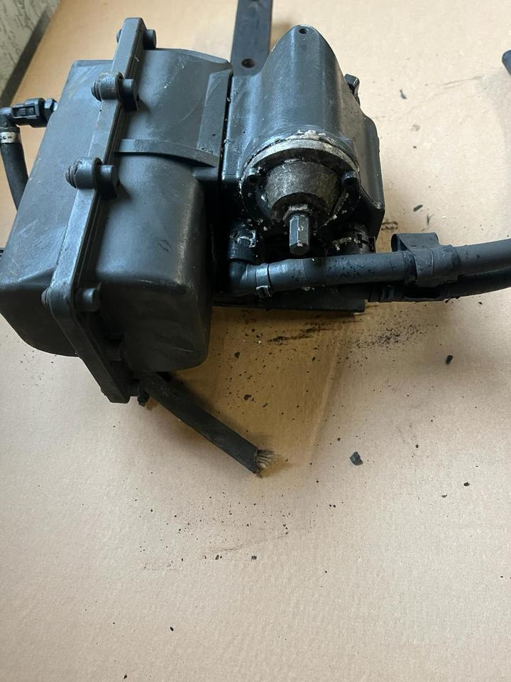 Mercedes-Benz Actros Atego EU4 EU5 AdBlue Pumpe A0001400478 - مضخة الوقود - شاحنة: صورة 4 Mercedes-Benz Actros Atego EU4 EU5 AdBlue Pumpe A0001400478 - مضخة الوقود - شاحنة: صورة 4