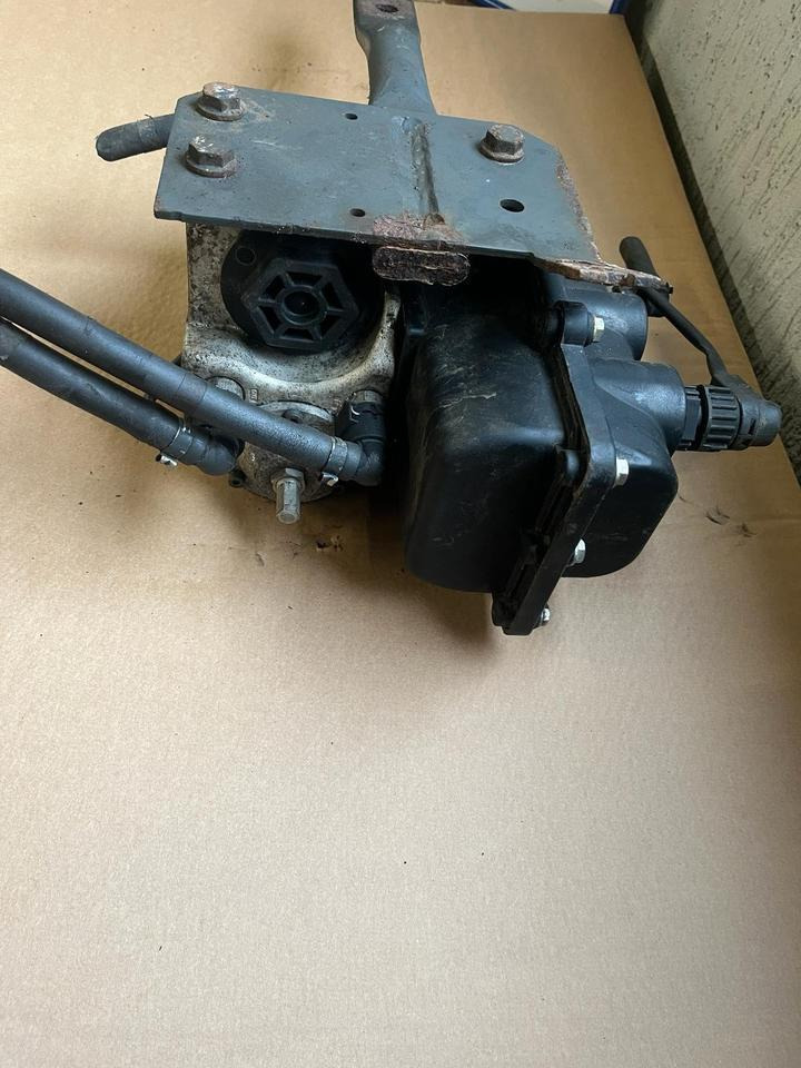 Mercedes-Benz Actros Atego EU4 EU5 AdBlue Pumpe A0001400978 - مضخة الوقود - شاحنة: صورة 4 Mercedes-Benz Actros Atego EU4 EU5 AdBlue Pumpe A0001400978 - مضخة الوقود - شاحنة: صورة 4