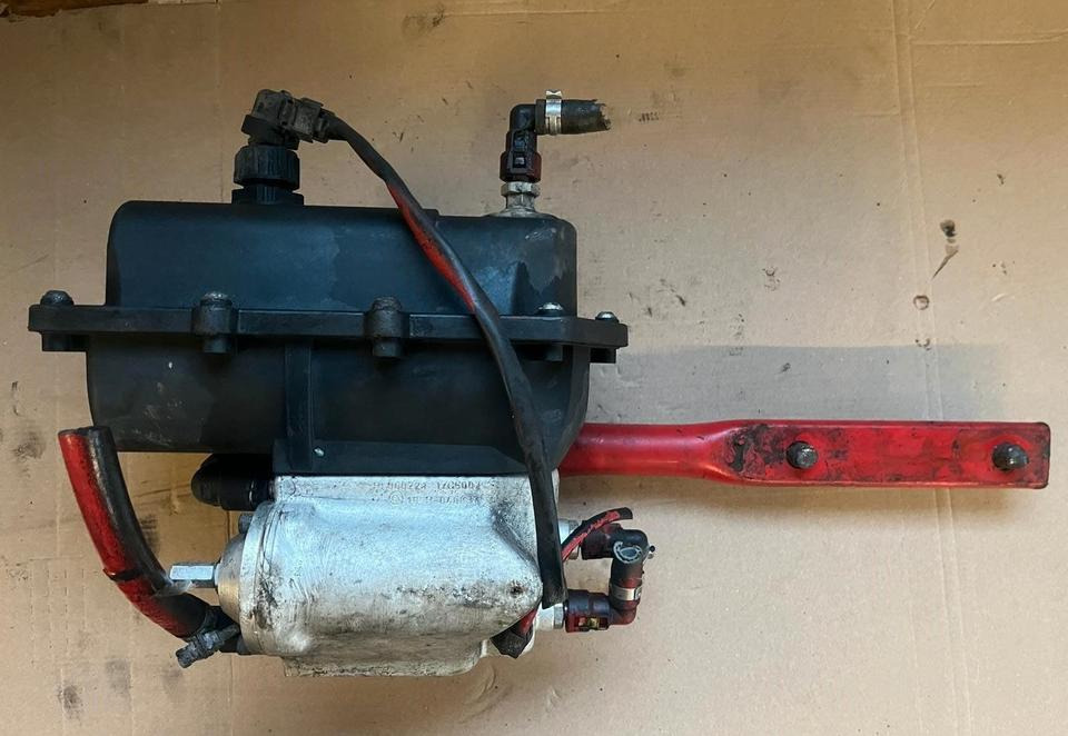 Mercedes-Benz Actros Atego EU4 EU5 AdBlue Pumpe A0001401578 - مضخة الوقود - شاحنة: صورة 3 Mercedes-Benz Actros Atego EU4 EU5 AdBlue Pumpe A0001401578 - مضخة الوقود - شاحنة: صورة 3