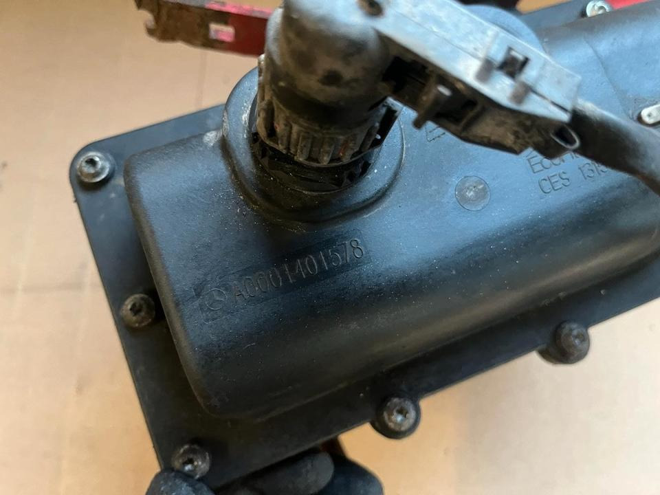 Mercedes-Benz Actros Atego EU4 EU5 AdBlue Pumpe A0001401578 - مضخة الوقود - شاحنة: صورة 2 Mercedes-Benz Actros Atego EU4 EU5 AdBlue Pumpe A0001401578 - مضخة الوقود - شاحنة: صورة 2