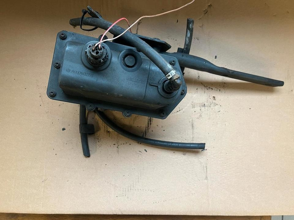 Mercedes-Benz Actros Atego EU4 EU5 AdBlue Pumpe A0001402778 - مضخة الوقود - شاحنة: صورة 1 Mercedes-Benz Actros Atego EU4 EU5 AdBlue Pumpe A0001402778 - مضخة الوقود - شاحنة: صورة 1