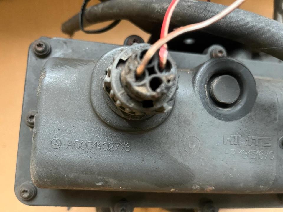 Mercedes-Benz Actros Atego EU4 EU5 AdBlue Pumpe A0001402778 - مضخة الوقود - شاحنة: صورة 2 Mercedes-Benz Actros Atego EU4 EU5 AdBlue Pumpe A0001402778 - مضخة الوقود - شاحنة: صورة 2