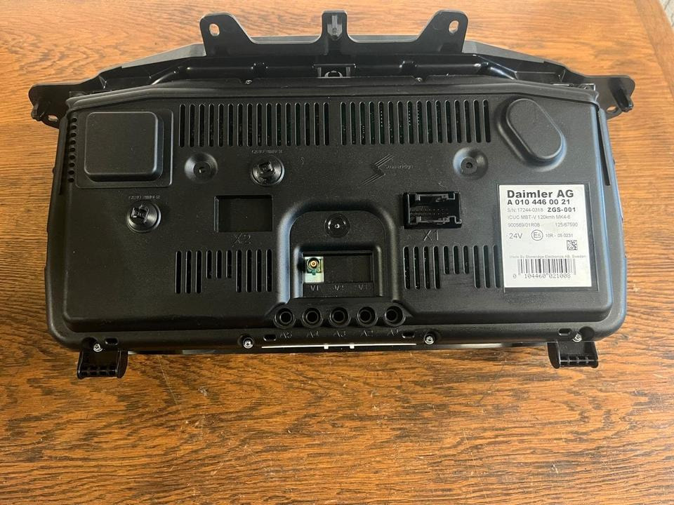Mercedes Benz Actros MP4 Kombiinstrument / Tacho A0104460021 - لوحة العدادات - شاحنة: صورة 4 Mercedes Benz Actros MP4 Kombiinstrument / Tacho A0104460021 - لوحة العدادات - شاحنة: صورة 4