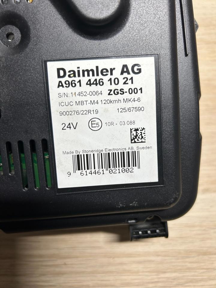 Mercedes Benz Actros MP4 Kombiinstrument/ Tacho A9614461021 - لوحة العدادات - شاحنة: صورة 5 Mercedes Benz Actros MP4 Kombiinstrument/ Tacho A9614461021 - لوحة العدادات - شاحنة: صورة 5