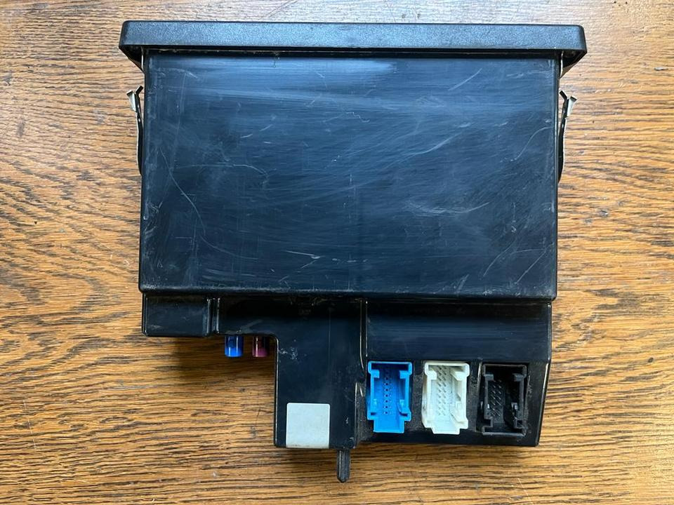 Mercedes-Benz Actros MP4 Tachograph FLEETBOARD A0004461060 - جهاز تسجيل السرعة - شاحنة: صورة 5 Mercedes-Benz Actros MP4 Tachograph FLEETBOARD A0004461060 - جهاز تسجيل السرعة - شاحنة: صورة 5