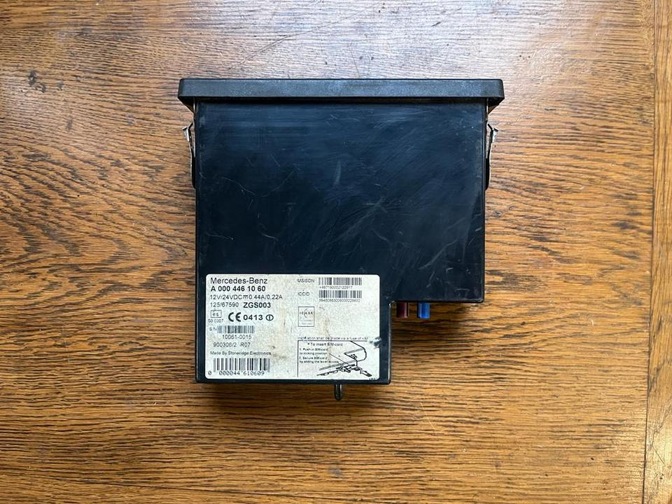 Mercedes-Benz Actros MP4 Tachograph FLEETBOARD A0004461060 - جهاز تسجيل السرعة - شاحنة: صورة 3 Mercedes-Benz Actros MP4 Tachograph FLEETBOARD A0004461060 - جهاز تسجيل السرعة - شاحنة: صورة 3