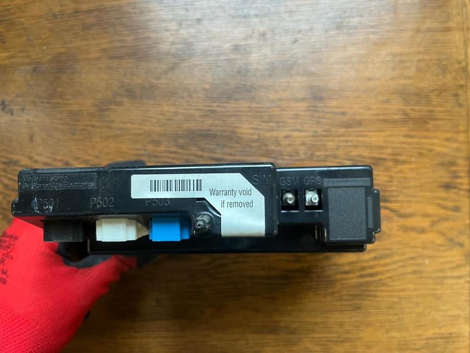 Mercedes-Benz Actros MP4 Tachograph FLEETBOARD A0004462060 - جهاز تسجيل السرعة - شاحنة: صورة 4 Mercedes-Benz Actros MP4 Tachograph FLEETBOARD A0004462060 - جهاز تسجيل السرعة - شاحنة: صورة 4