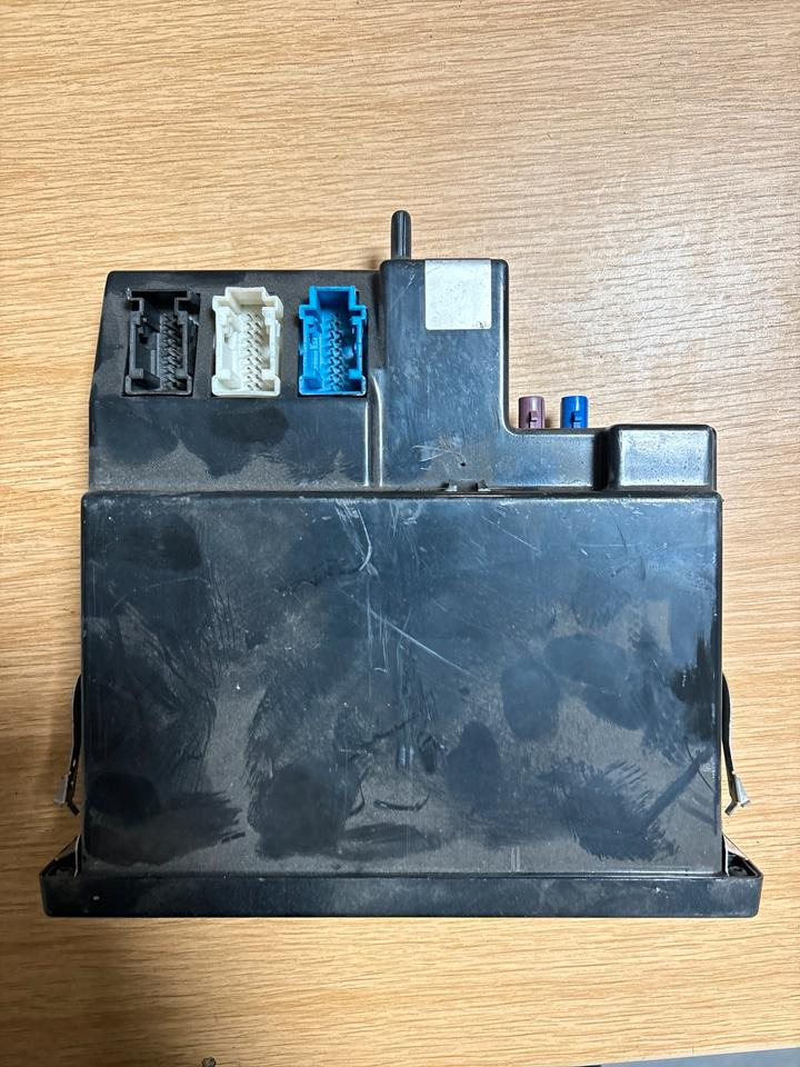 Mercedes-Benz FLEETBOARD ADVANCED Tachograph A0004460760 - جهاز تسجيل السرعة - شاحنة: صورة 4 Mercedes-Benz FLEETBOARD ADVANCED Tachograph A0004460760 - جهاز تسجيل السرعة - شاحنة: صورة 4