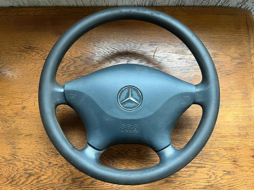 Mercedes-Benz Vito Lenkrad A6394640001 - عجلة القيادة - شاحنة: صورة 1 Mercedes-Benz Vito Lenkrad A6394640001 - عجلة القيادة - شاحنة: صورة 1