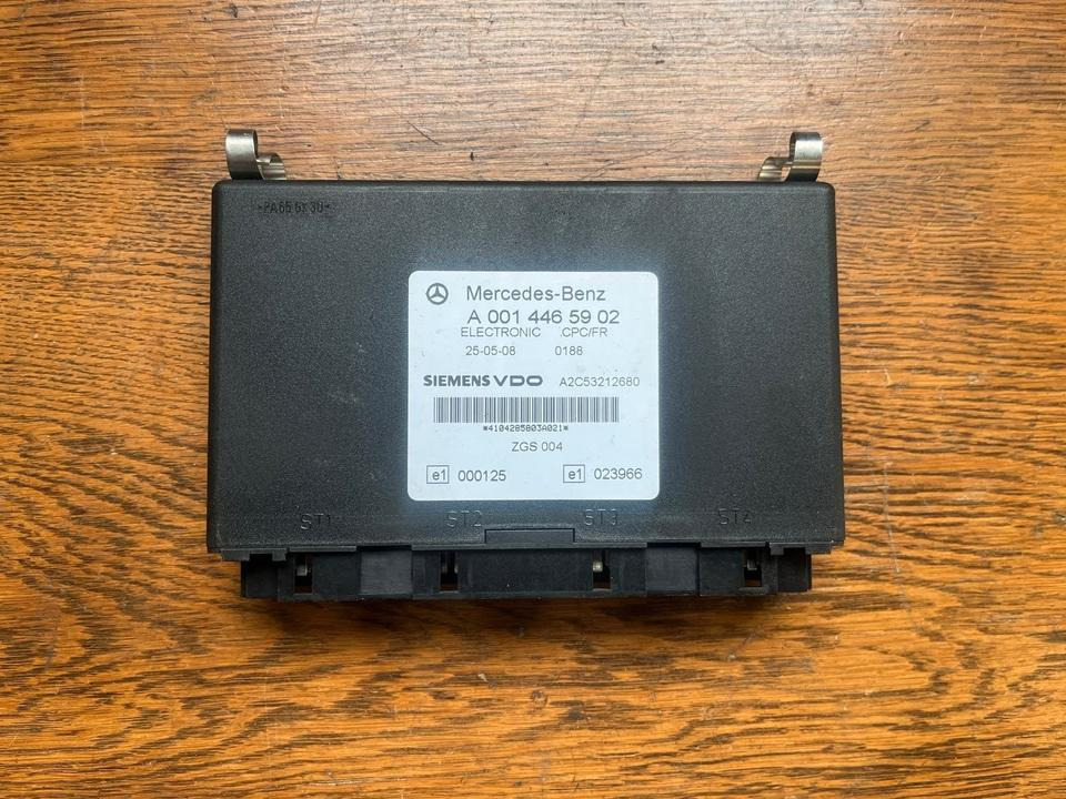 Mercedes Siemens VDO Electronic CPC/FR Steuergerät A0014465902 - وحدة إي سي يو - شاحنة: صورة 1 Mercedes Siemens VDO Electronic CPC/FR Steuergerät A0014465902 - وحدة إي سي يو - شاحنة: صورة 1