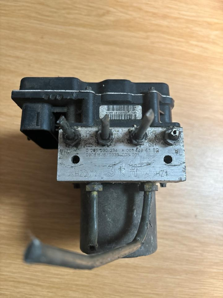 Mercedes Sprinter Hydraulikblock ABS Pumpe 0014464189 - أجهزة هيدروليكية - شاحنة: صورة 4 Mercedes Sprinter Hydraulikblock ABS Pumpe 0014464189 - أجهزة هيدروليكية - شاحنة: صورة 4