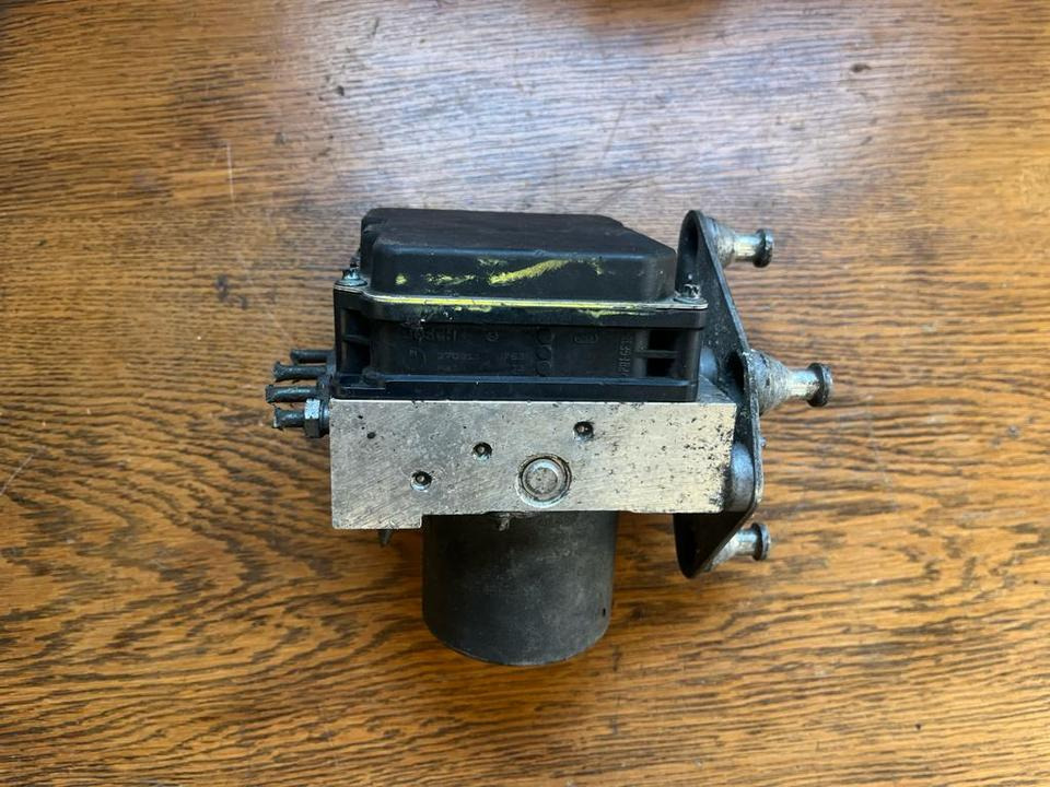 Mercedes Sprinter Hydraulikblock ABS Pumpe A0074313812 - أجهزة هيدروليكية - شاحنة: صورة 4 Mercedes Sprinter Hydraulikblock ABS Pumpe A0074313812 - أجهزة هيدروليكية - شاحنة: صورة 4