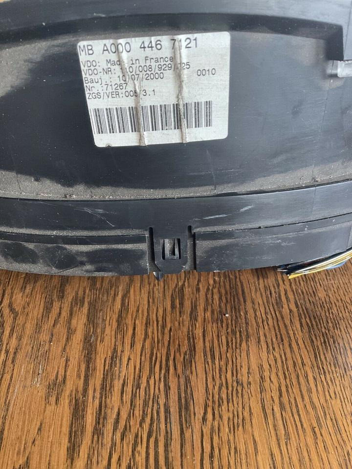 Mercedes Sprinter Tacho Kombiinstrument A0004467121 - جهاز تسجيل السرعة - شاحنة: صورة 2 Mercedes Sprinter Tacho Kombiinstrument A0004467121 - جهاز تسجيل السرعة - شاحنة: صورة 2