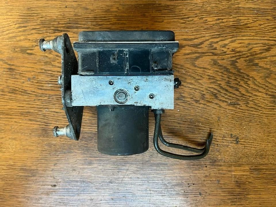Mercedes Vito Hydraulikblock ABS Pumpe A0014468989 - أجهزة هيدروليكية - شاحنة: صورة 4 Mercedes Vito Hydraulikblock ABS Pumpe A0014468989 - أجهزة هيدروليكية - شاحنة: صورة 4