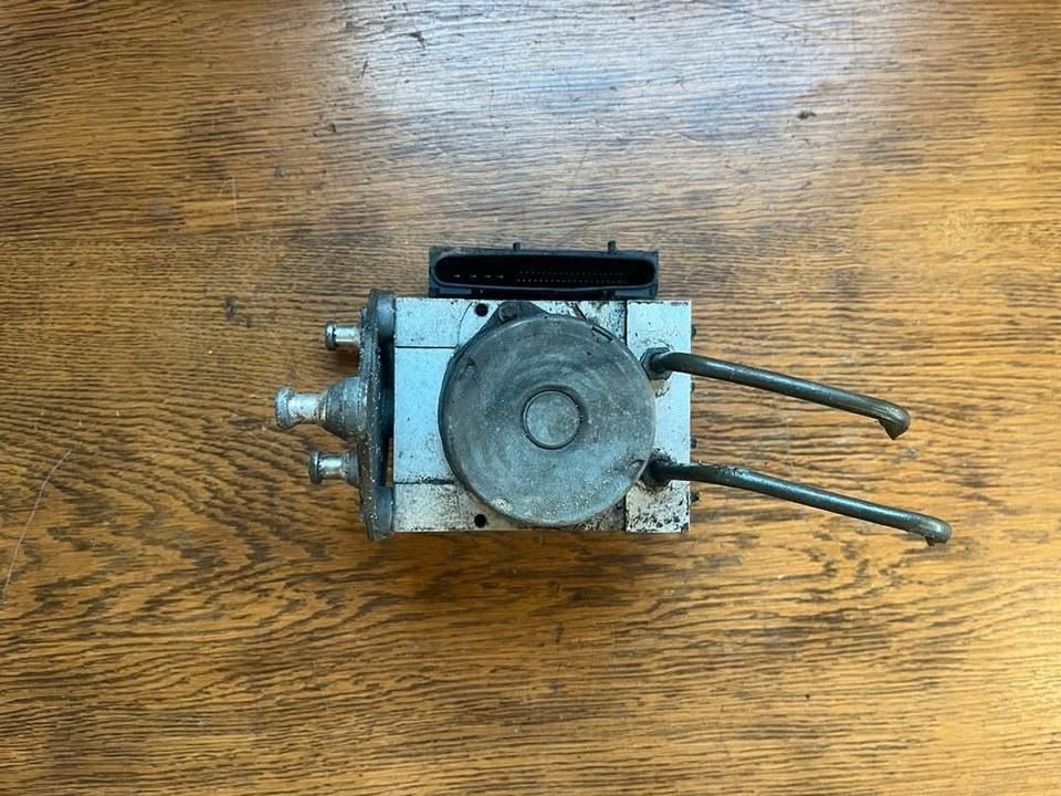 Mercedes Vito Hydraulikblock ABS Pumpe A0014468989 - أجهزة هيدروليكية - شاحنة: صورة 1 Mercedes Vito Hydraulikblock ABS Pumpe A0014468989 - أجهزة هيدروليكية - شاحنة: صورة 1