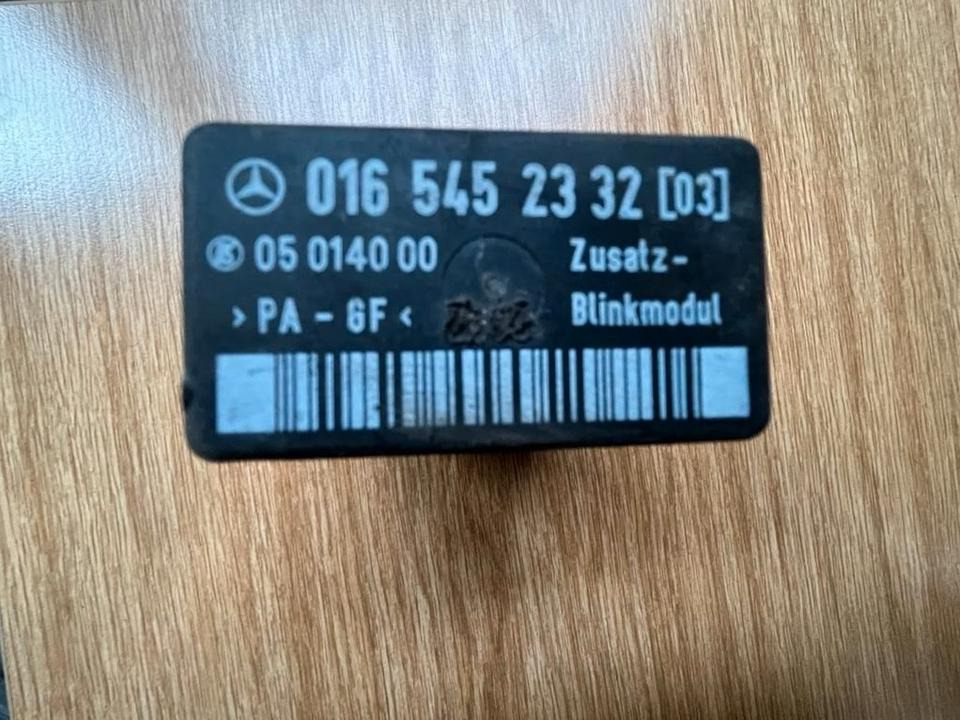 Mercedes W638 Vito Steuergerät Blinkermodul Relais 0165452332 - وحدة إي سي يو - شاحنة: صورة 2 Mercedes W638 Vito Steuergerät Blinkermodul Relais 0165452332 - وحدة إي سي يو - شاحنة: صورة 2
