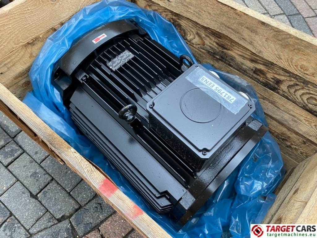 EE AG Hinwill EEN3 225M4/B14S 37KW 400~80V Electri - محرك - آلات الإنشاء: صورة 3 EE AG Hinwill EEN3 225M4/B14S 37KW 400~80V Electri - محرك - آلات الإنشاء: صورة 3