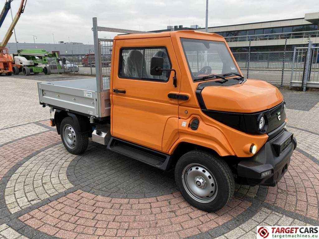 Evum ACar Electric 4x4 UTV Tipper Kipper Vehicle - قلاب صغير, مركبة الخدمات الكهربائية: صورة 2 Evum ACar Electric 4x4 UTV Tipper Kipper Vehicle - قلاب صغير, مركبة الخدمات الكهربائية: صورة 2