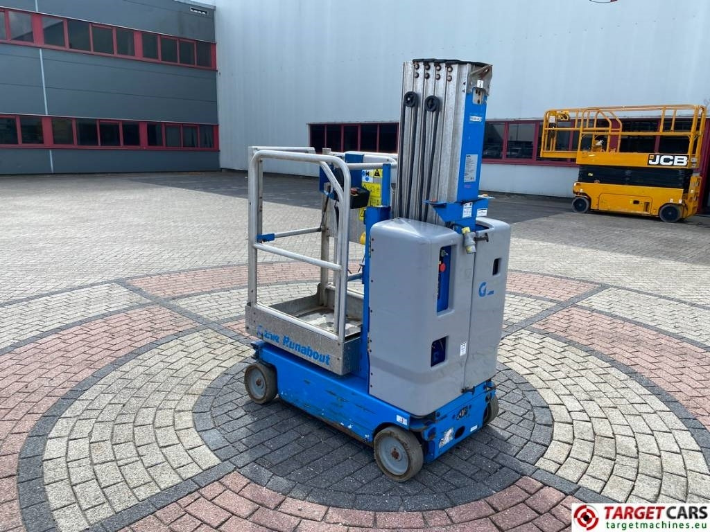 Genie GR-20 RunAbout Electric Vertical Mast Lift 802cm - مرفاع بصاري عمودي: صورة 4 Genie GR-20 RunAbout Electric Vertical Mast Lift 802cm - مرفاع بصاري عمودي: صورة 4