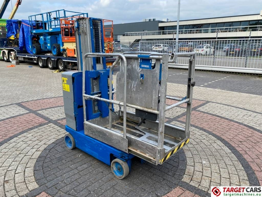 Genie GR-20 RunAbout Electric Vertical Mast Lift 802cm - مرفاع بصاري عمودي: صورة 2 Genie GR-20 RunAbout Electric Vertical Mast Lift 802cm - مرفاع بصاري عمودي: صورة 2