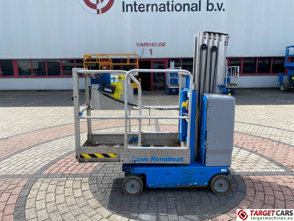 Genie GR-20 RunAbout Electric Vertical Mast Lift 802cm - مرفاع بصاري عمودي: صورة 5 Genie GR-20 RunAbout Electric Vertical Mast Lift 802cm - مرفاع بصاري عمودي: صورة 5