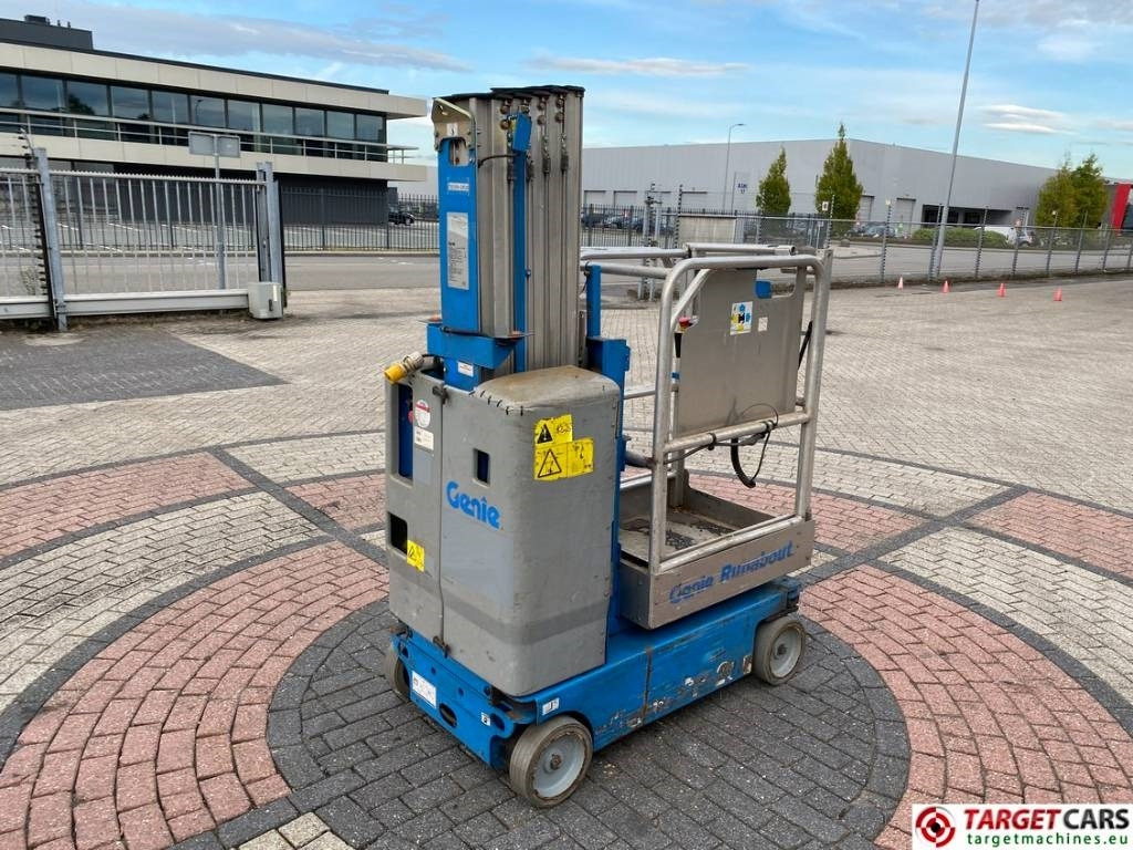 Genie GR-20 Runabout El Vertical Mast Work Lift 802cm - مرفاع بصاري عمودي: صورة 3 Genie GR-20 Runabout El Vertical Mast Work Lift 802cm - مرفاع بصاري عمودي: صورة 3