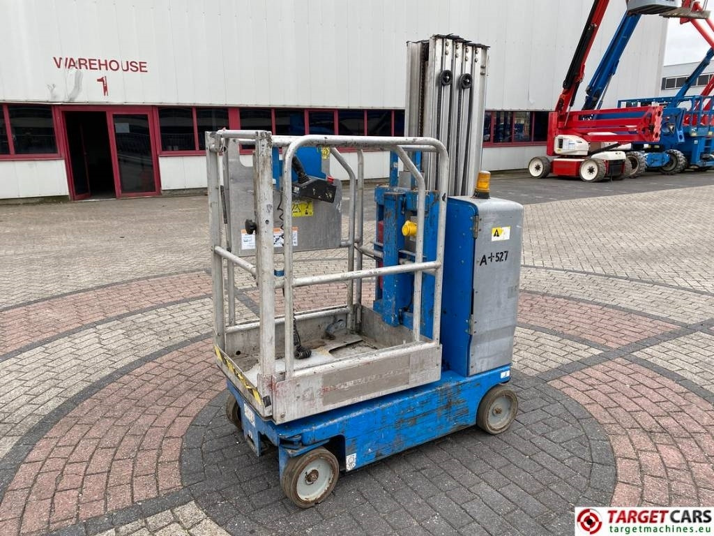 Genie GR-20 Runabout Vertical Mast Work Lift 802cm - مرفاع بصاري عمودي: صورة 1 Genie GR-20 Runabout Vertical Mast Work Lift 802cm - مرفاع بصاري عمودي: صورة 1