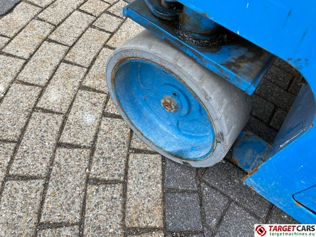 تأجير Genie GS-4047 Electric Scissor Work Lift 1389cm  Genie GS-4047 Electric Scissor Work Lift 1389cm: صورة 20