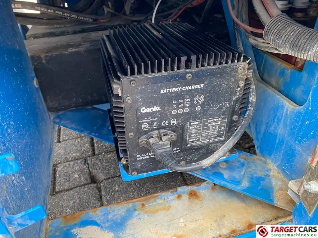 تأجير Genie GS-4047 Electric Scissor Work Lift 1389cm  Genie GS-4047 Electric Scissor Work Lift 1389cm: صورة 16