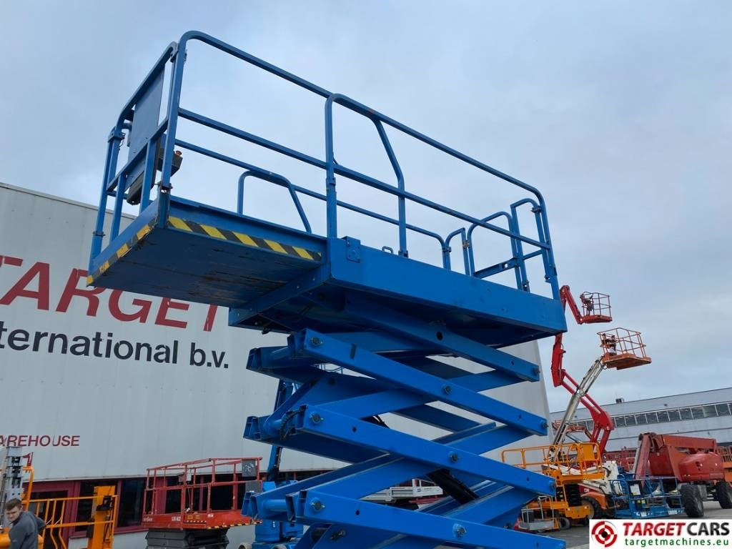 تأجير Genie GS-4047 Electric Scissor Work Lift 1389cm  Genie GS-4047 Electric Scissor Work Lift 1389cm: صورة 34