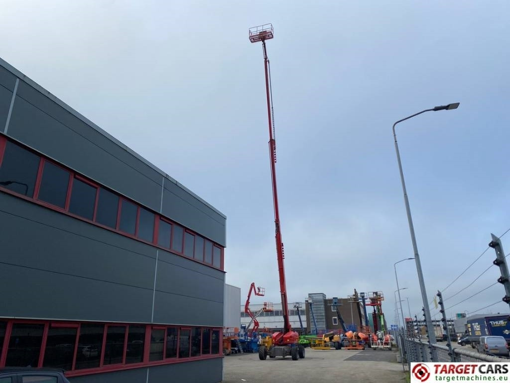 Genie S-125 Telescopic 4x4x4 Diesel Boom Work Lift 40M - مرفاع تلسكوبي: صورة 5 Genie S-125 Telescopic 4x4x4 Diesel Boom Work Lift 40M - مرفاع تلسكوبي: صورة 5