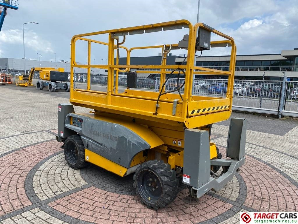 Haulotte Compact 10DX Diesel 4x4 Scissor Work Lift 1015cm - مرفاع مقصي: صورة 2 Haulotte Compact 10DX Diesel 4x4 Scissor Work Lift 1015cm - مرفاع مقصي: صورة 2
