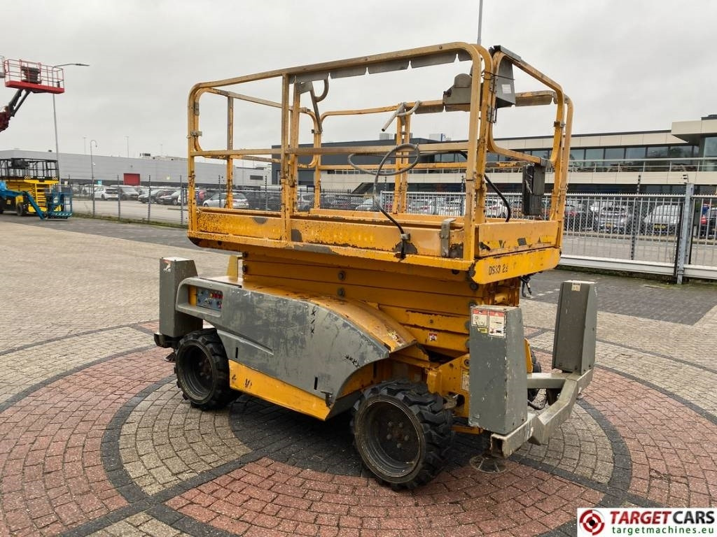 Haulotte Compact 12DX Diesel 4x4 Scissor Work Lift 1206cm - مرفاع مقصي: صورة 2 Haulotte Compact 12DX Diesel 4x4 Scissor Work Lift 1206cm - مرفاع مقصي: صورة 2