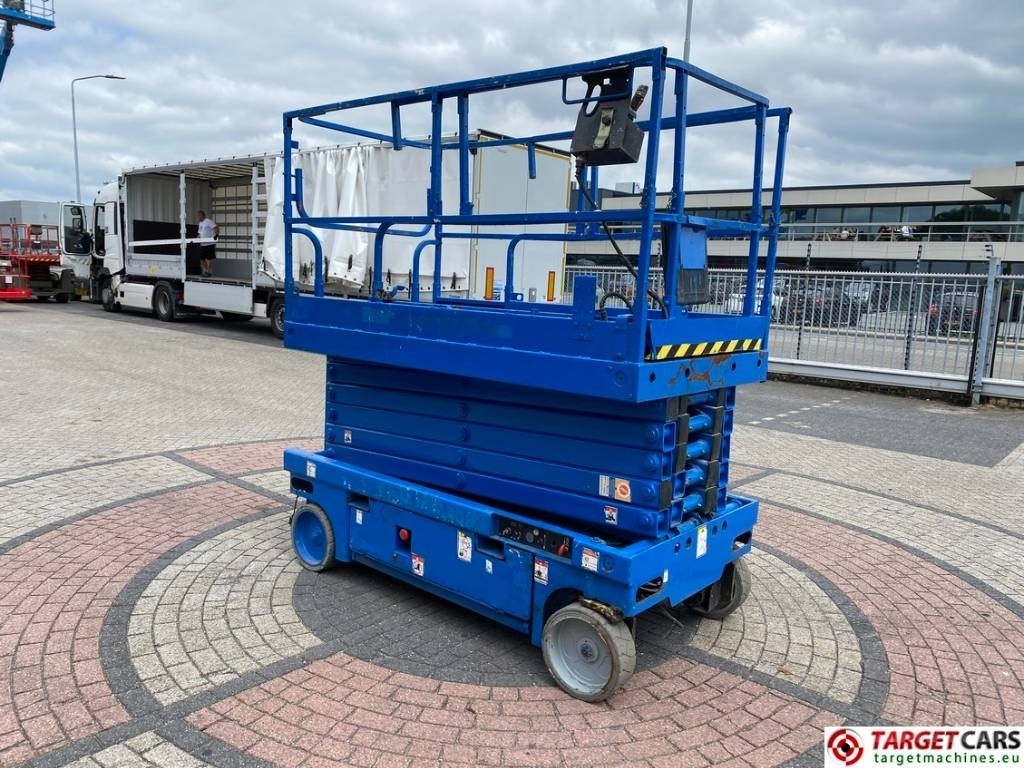 Haulotte Compact 14 Electric Scissor Work Lift 1385cm  - مرفاع مقصي: صورة 2 Haulotte Compact 14 Electric Scissor Work Lift 1385cm  - مرفاع مقصي: صورة 2