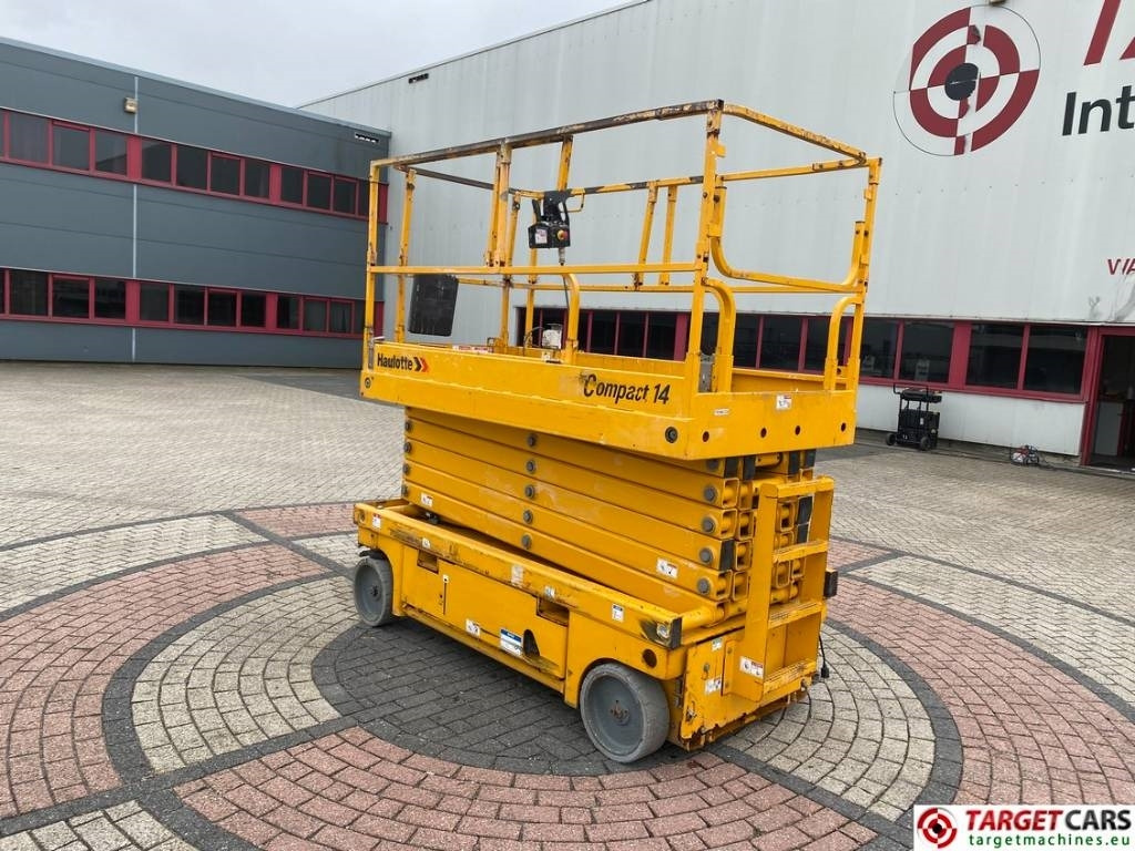 Haulotte Compact 14 Electric Scissor Work Lift 1385cm - مرفاع مقصي: صورة 4 Haulotte Compact 14 Electric Scissor Work Lift 1385cm - مرفاع مقصي: صورة 4