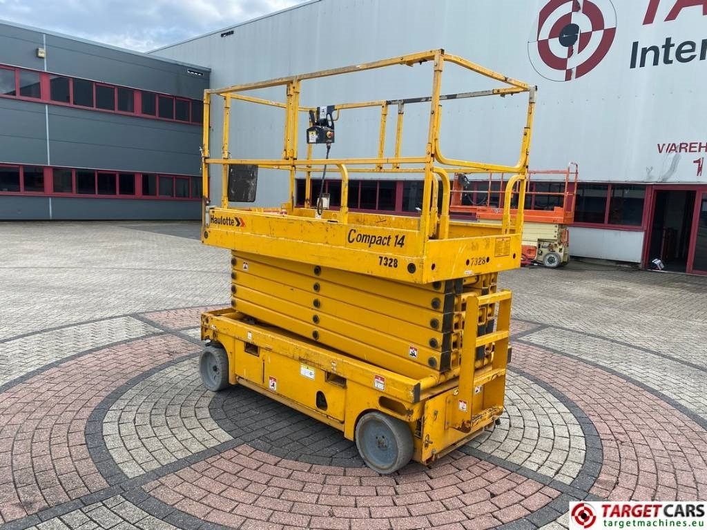 Haulotte Compact 14 Electric Scissor Work Lift 1385cm - مرفاع مقصي: صورة 4 Haulotte Compact 14 Electric Scissor Work Lift 1385cm - مرفاع مقصي: صورة 4