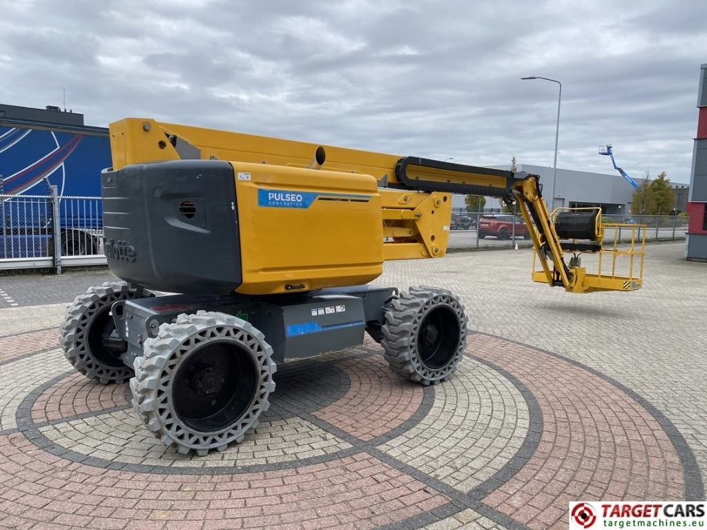 Haulotte HA20 LE Pro HyBrid Articulated 4x4x4 Lift 2076cm - مرفاع مفصلي: صورة 3 Haulotte HA20 LE Pro HyBrid Articulated 4x4x4 Lift 2076cm - مرفاع مفصلي: صورة 3