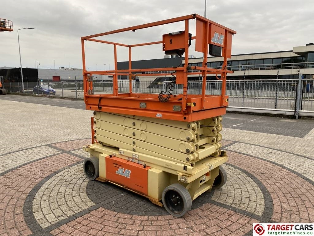 JLG 10RS Electric Scissor Work Lift 1175cm - مرفاع مقصي: صورة 2 JLG 10RS Electric Scissor Work Lift 1175cm - مرفاع مقصي: صورة 2