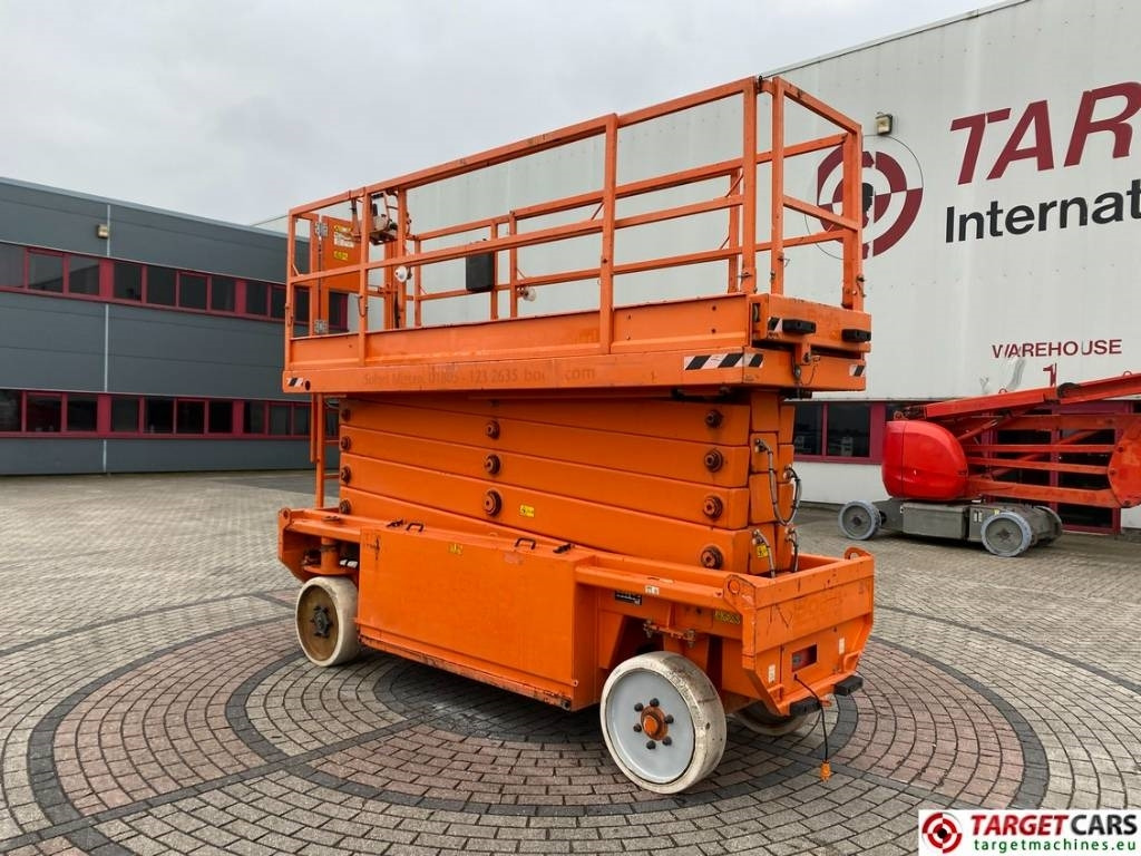 JLG 153-12 Liftlux Electric Scissor Work Lift 1730cm - مرفاع مقصي: صورة 4 JLG 153-12 Liftlux Electric Scissor Work Lift 1730cm - مرفاع مقصي: صورة 4